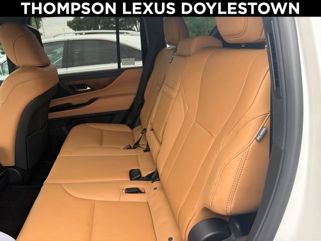 Used 2025 Lexus LX 700h Luxury w/ Appearance Package AWD/4WD image 1