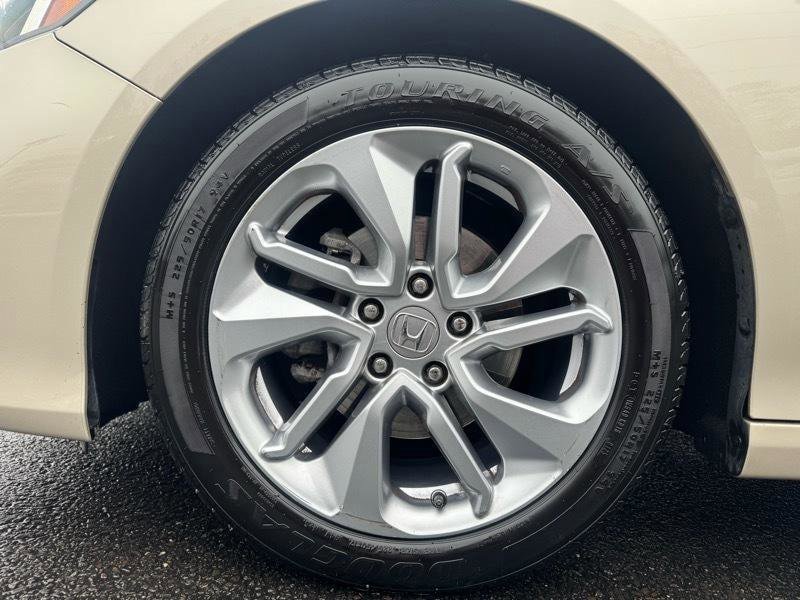 Used 2019 Honda Accord LX image 24
