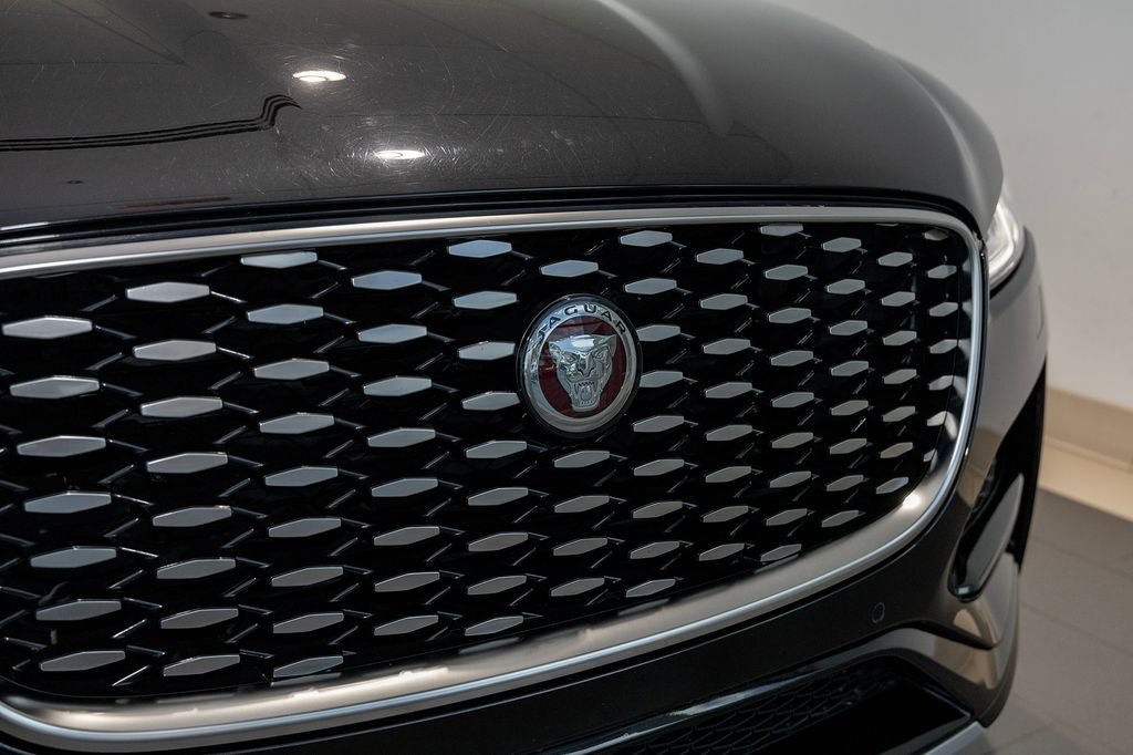Used 2022 Jaguar F-PACE S AWD/4WD image 18