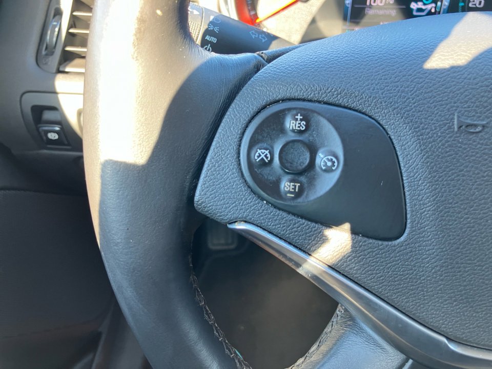 Used 2017 Chevrolet Impala LT image 22