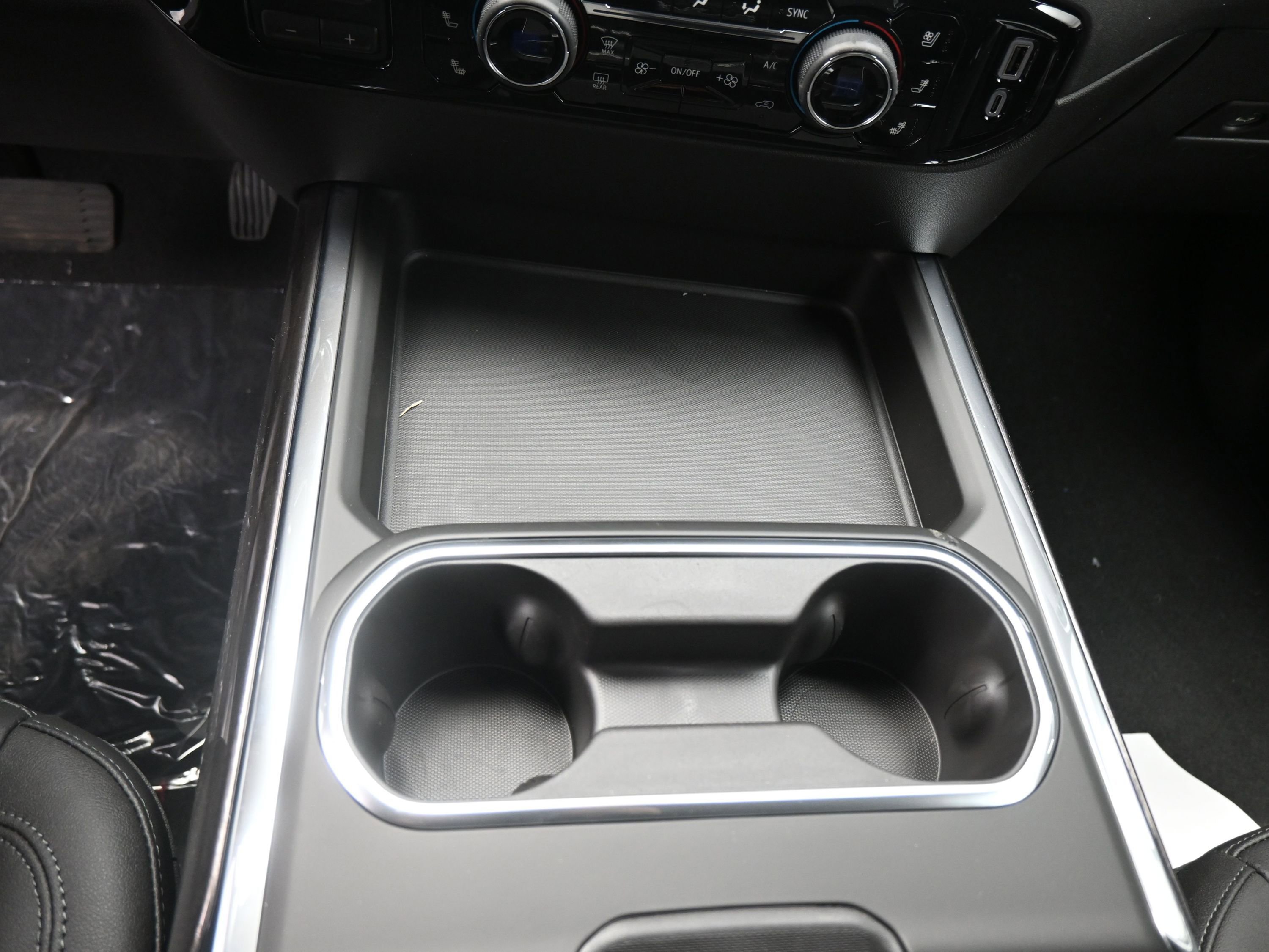 New 2026 Chevrolet Silverado 3500 LTZ w/ LTZ Plus Package image 15