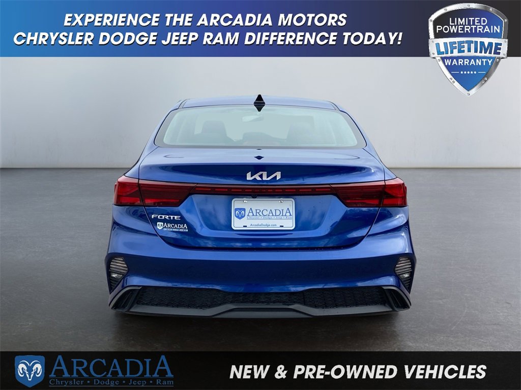 Used 2023 Kia Forte LXS image 4