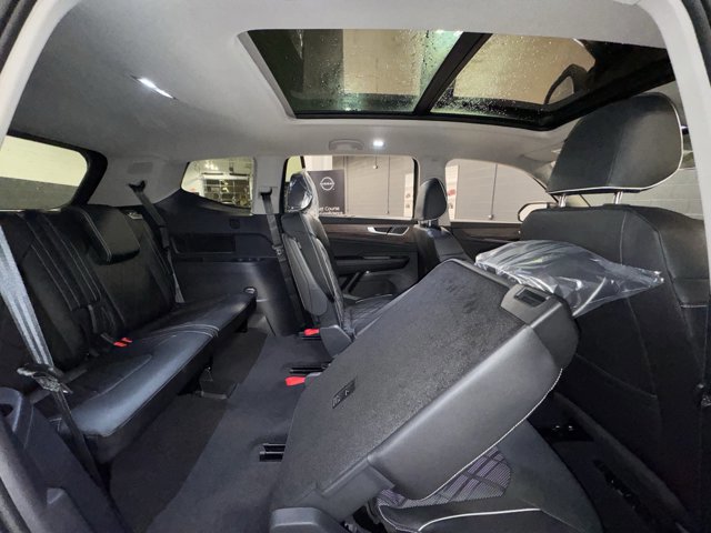 New 2026 Volkswagen Atlas SEL Premium R-Line image 11