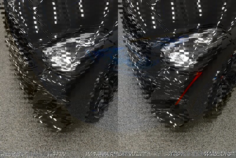 Used 2023 BMW Z4 M40i w/ Premium Package image 47