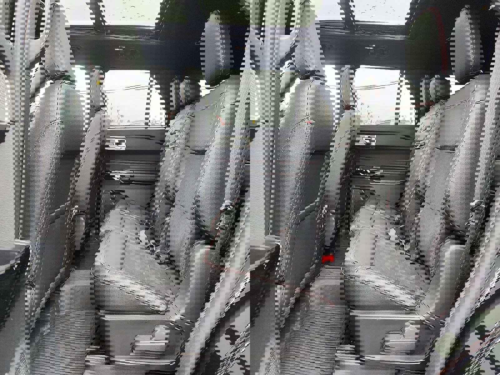 Certified 2022 Ford Explorer ST-Line w/ Class IV Trailer Tow Package image 10