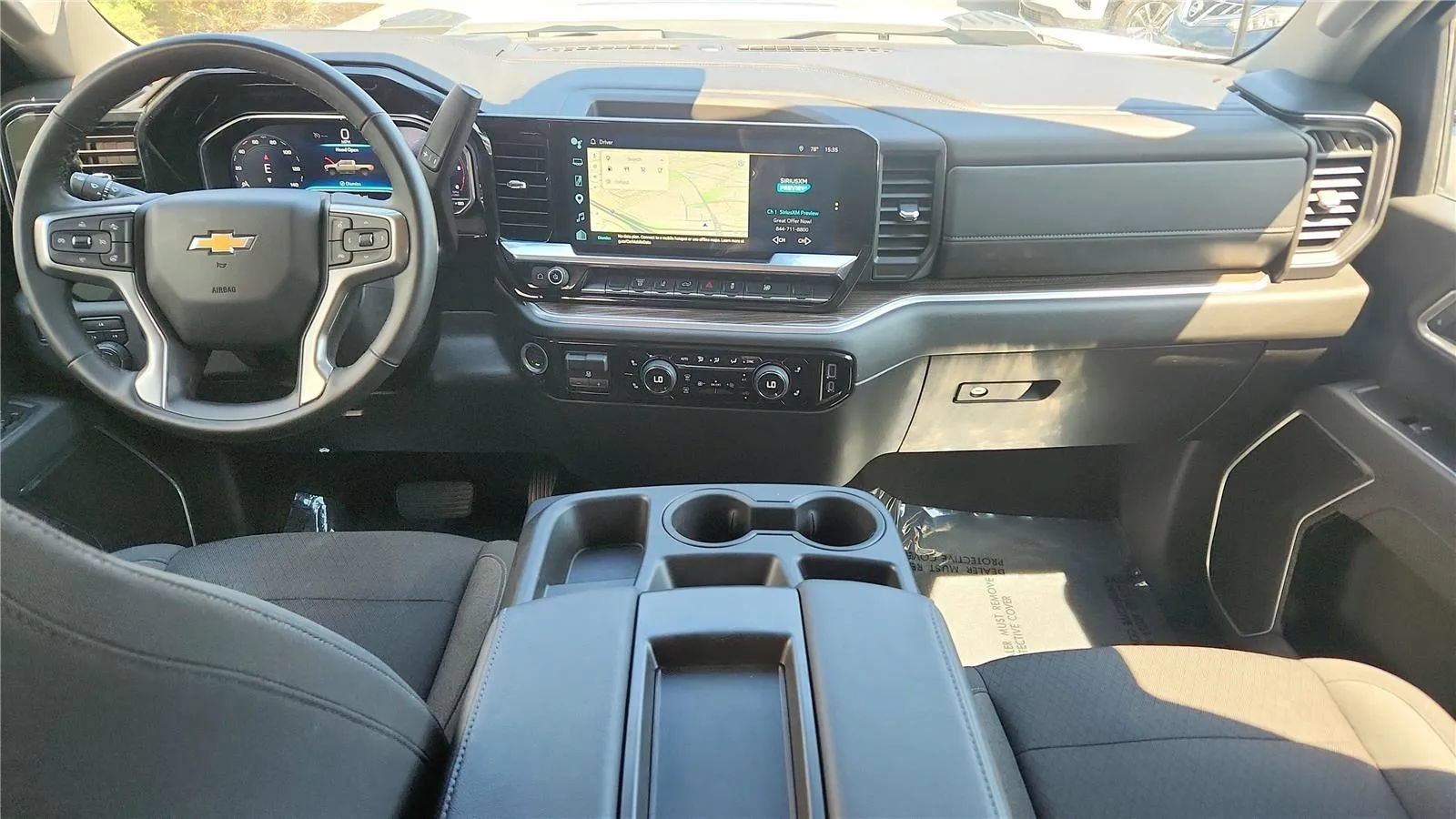 Used 2025 Chevrolet Silverado 2500 LT w/ Convenience Package AWD/4WD image 14