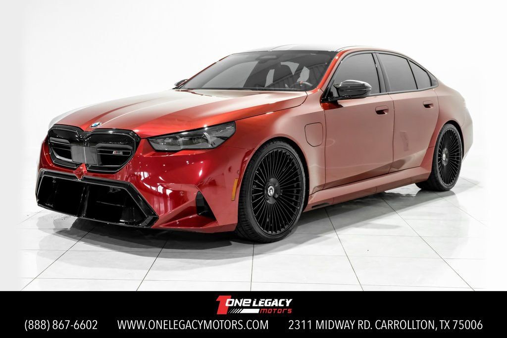 Used 2025 BMW M5 w/ Carbon Package image 1