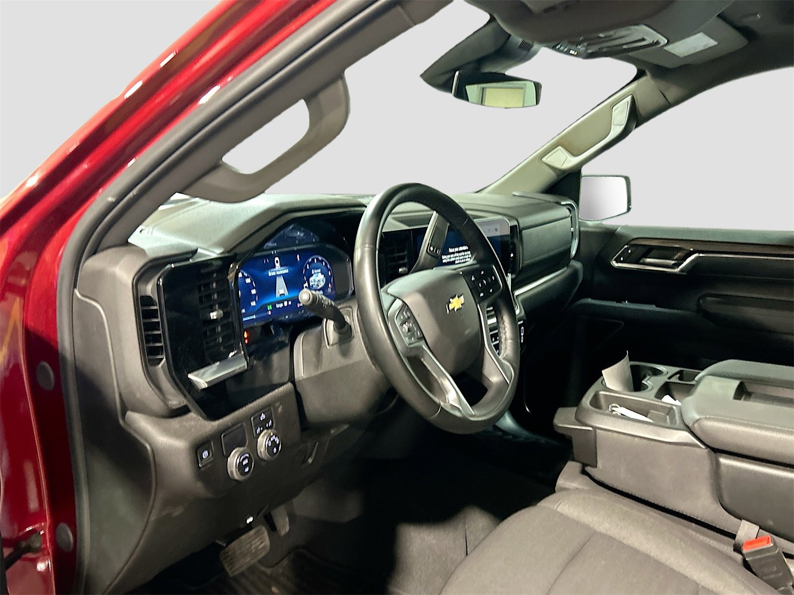 Used 2024 Chevrolet Silverado 1500 LT image 8