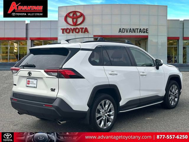 Certified 2020 Toyota RAV4 XLE Premium AWD/4WD image 7