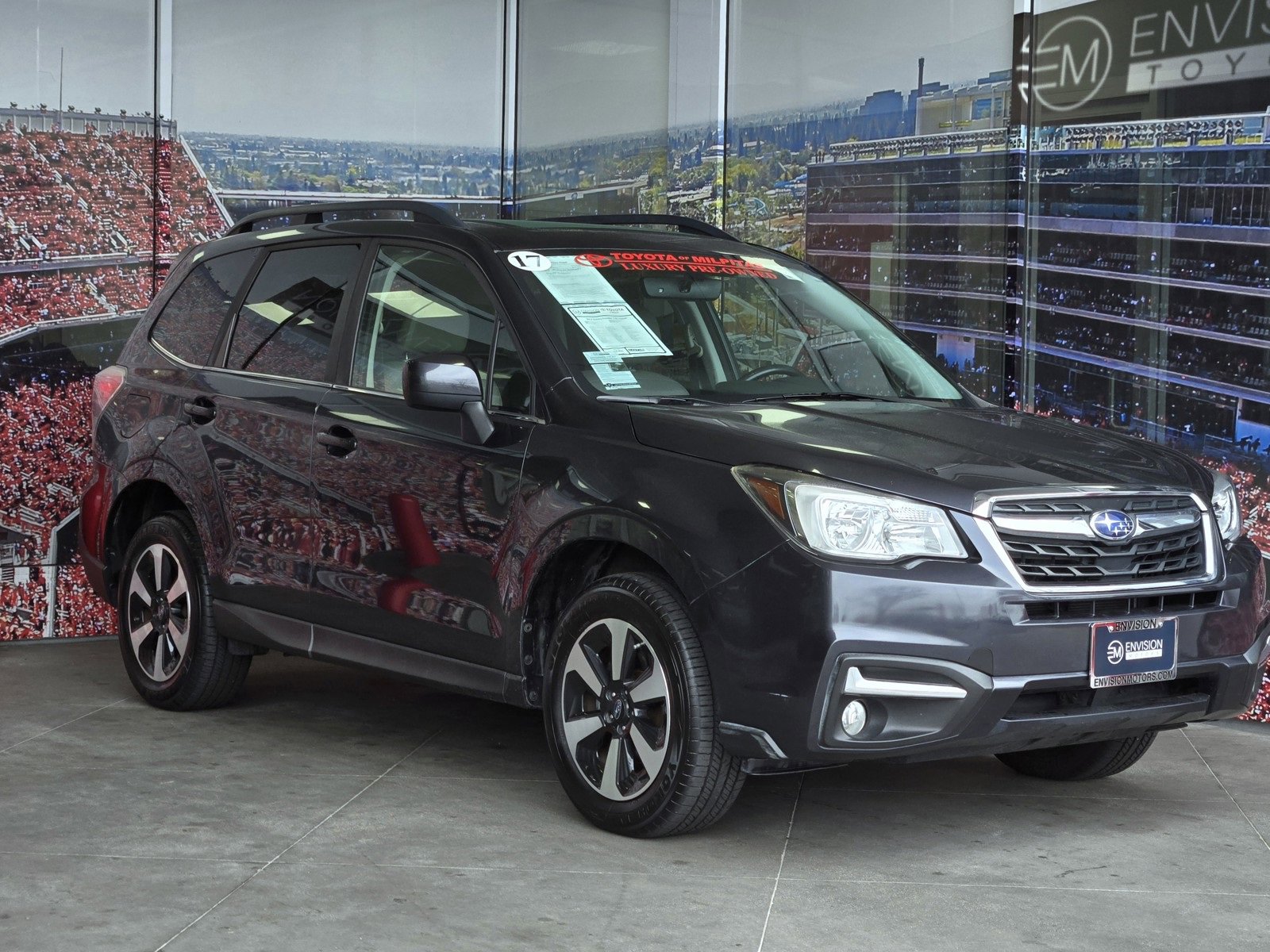 Used 2017 Subaru Forester 2.5i Limited image 1