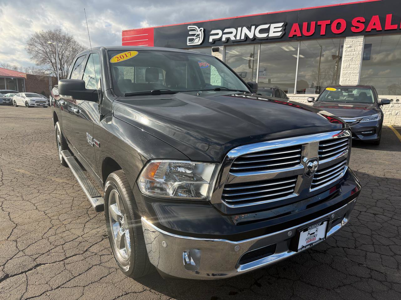 Used 2017 RAM 1500 Big Horn AWD/4WD image 1