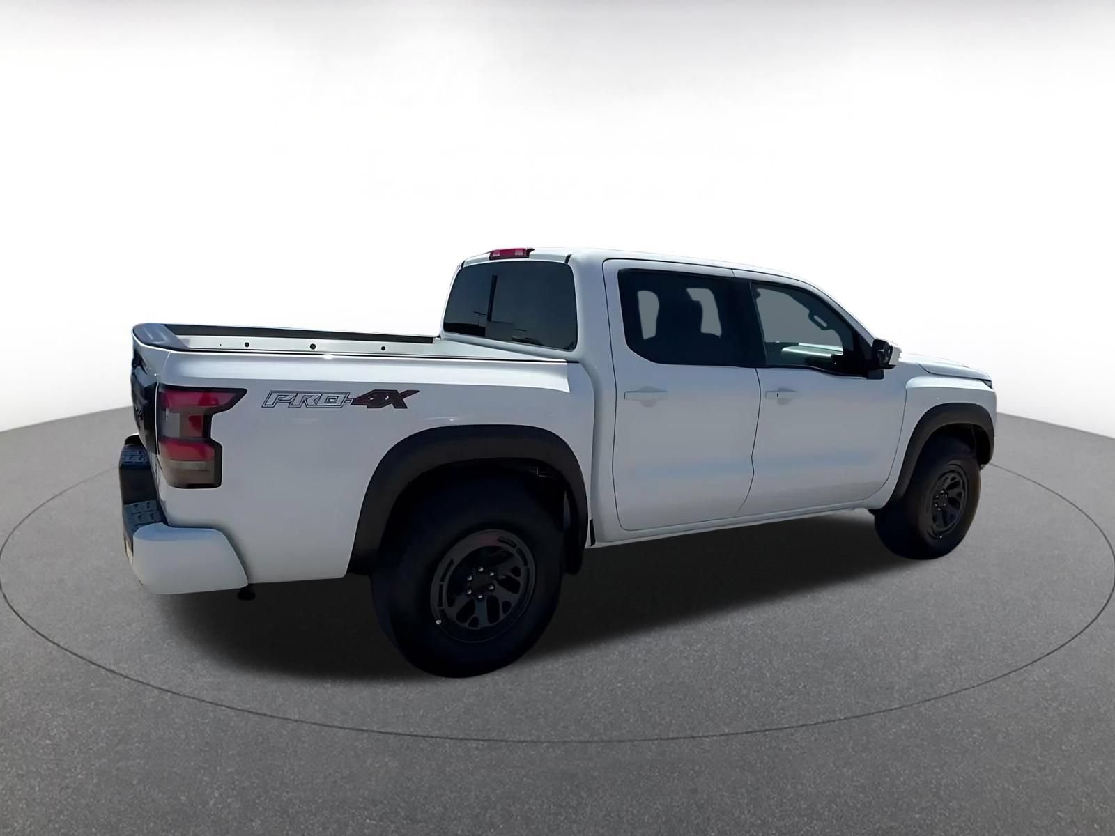 Used 2026 Nissan Frontier PRO-4X AWD/4WD image 11