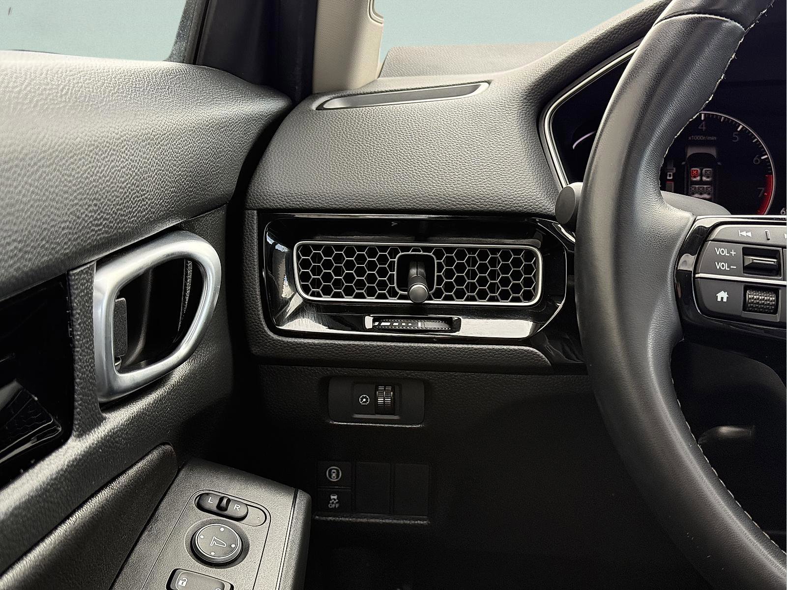 Certified 2024 Honda Civic EX-L image 15