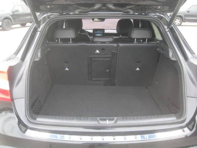 Used 2019 Mercedes-Benz GLA 250 4MATIC image 12