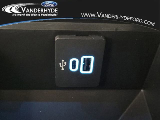 New 2026 Ford F350 Lariat w/ Lariat Premium Package image 33