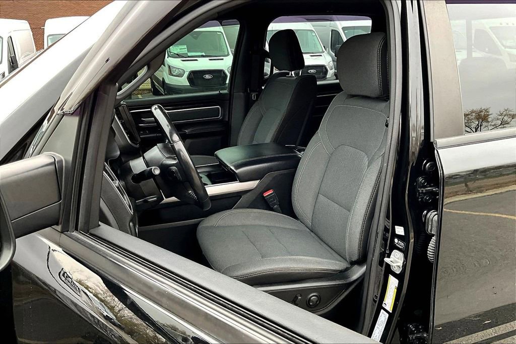 Used 2022 RAM 1500 Big Horn AWD/4WD image 22