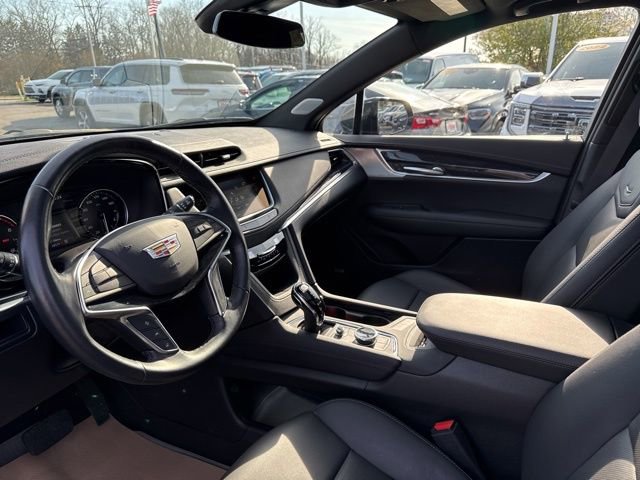 Certified 2023 Cadillac XT5 Premium Luxury AWD/4WD image 9