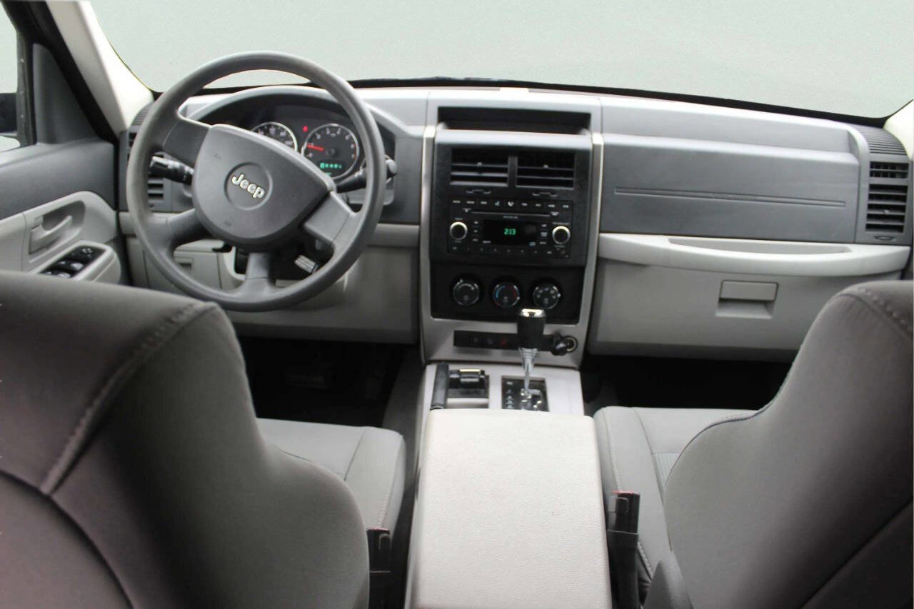 Used 2008 Jeep Liberty Sport w/ Popular Equipment Group image 8