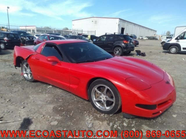 Used 2000 Chevrolet Corvette Coupe w/ Performance Handling Pkg RWD image 1