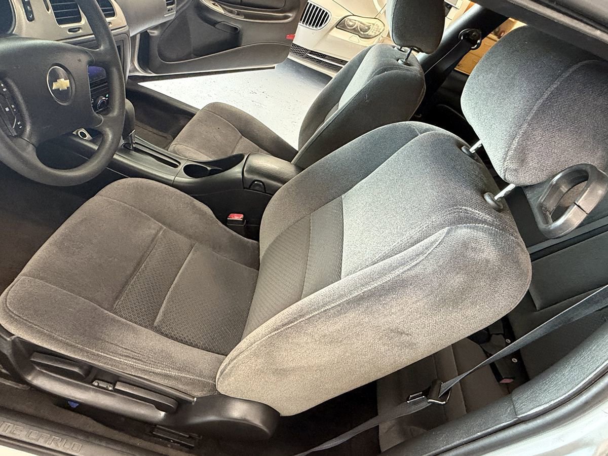 Used 2006 Chevrolet Monte Carlo LS FWD image 14