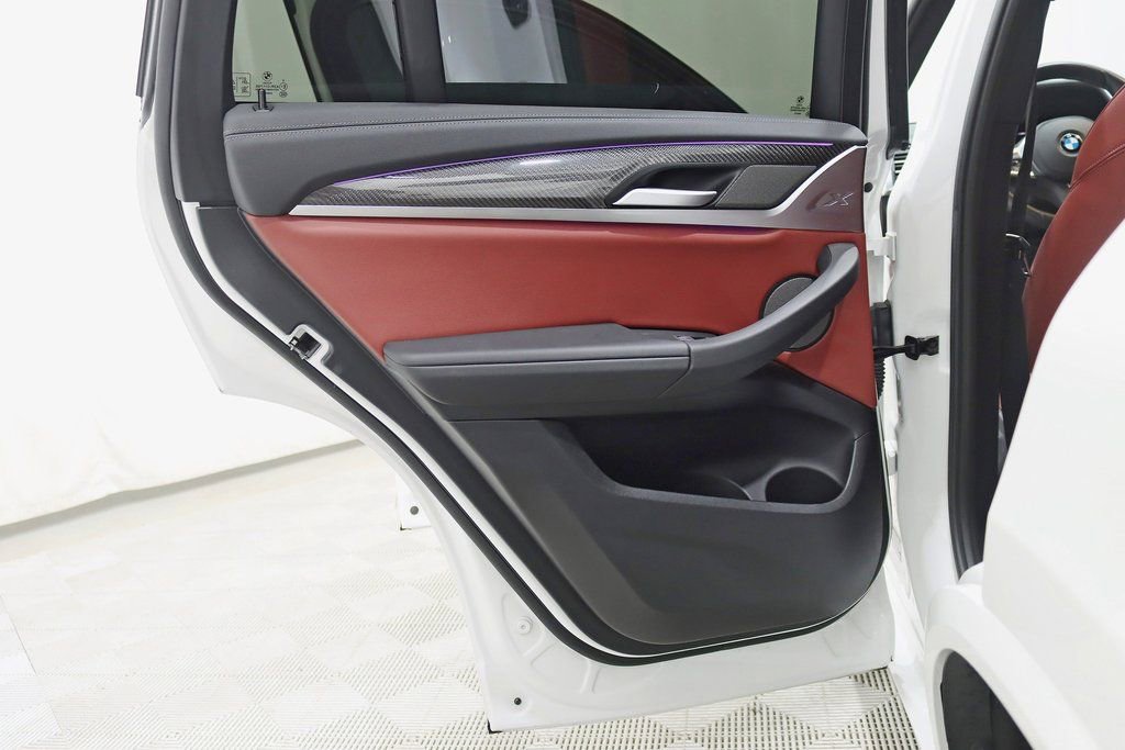 Used 2024 BMW X4 M40i w/ Premium Package image 36