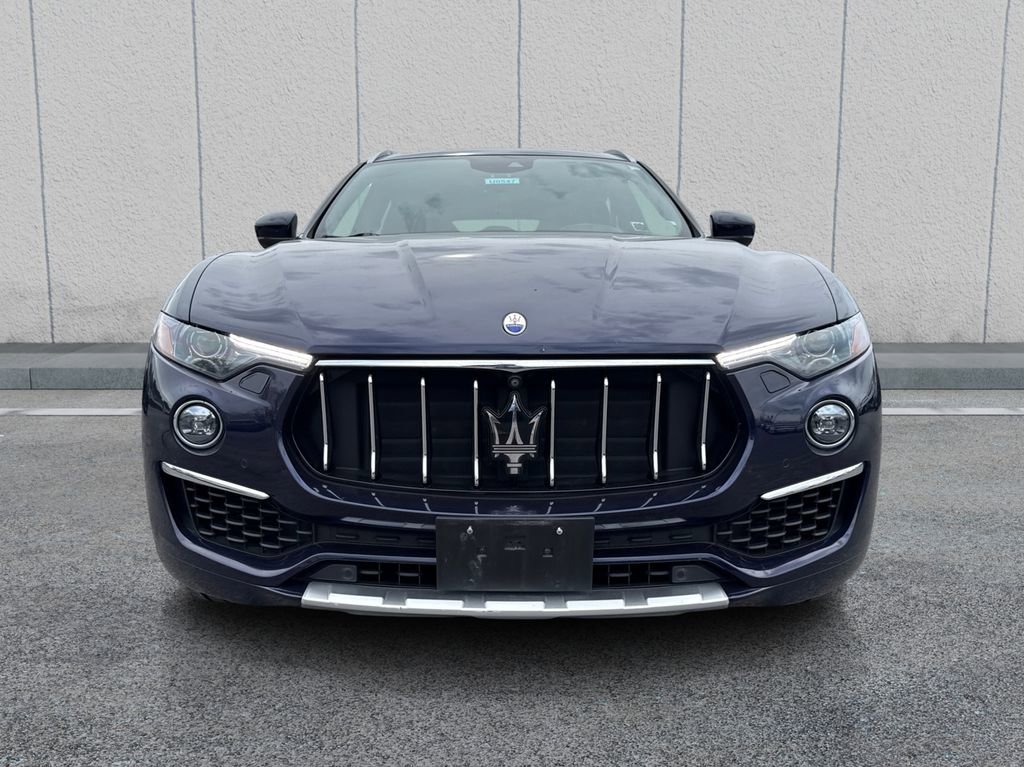 Used 2019 Maserati Levante GranLusso AWD/4WD image 2
