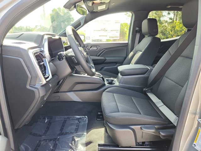 New 2026 GMC Canyon Elevation w/ LPO, Black Badging Package RWD image 15