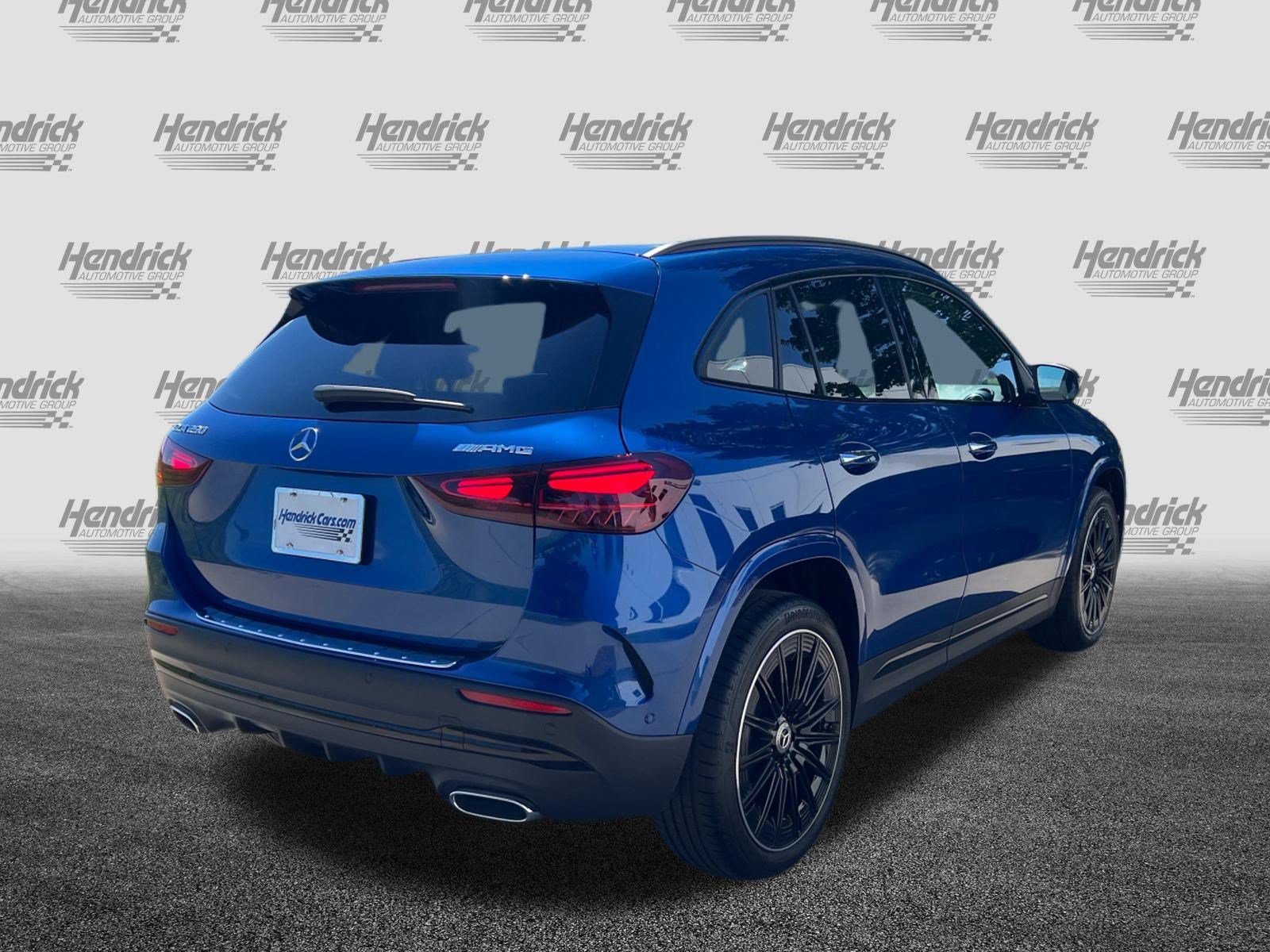 Certified 2025 Mercedes-Benz GLA 250 w/ AMG Night Package image 9
