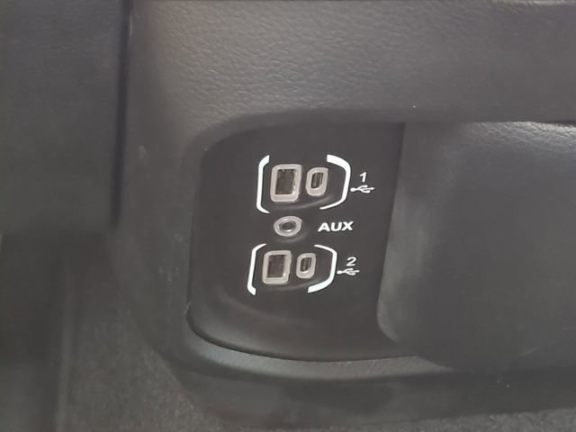 Used 2025 RAM 1500 Big Horn RWD image 26