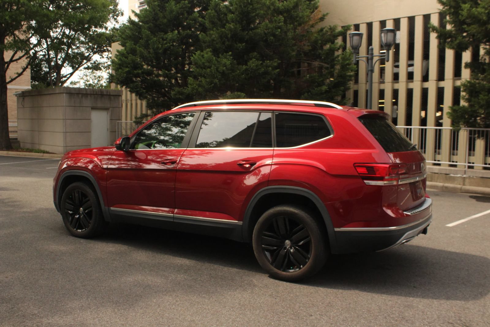 Used 2018 Volkswagen Atlas SEL FWD image 9