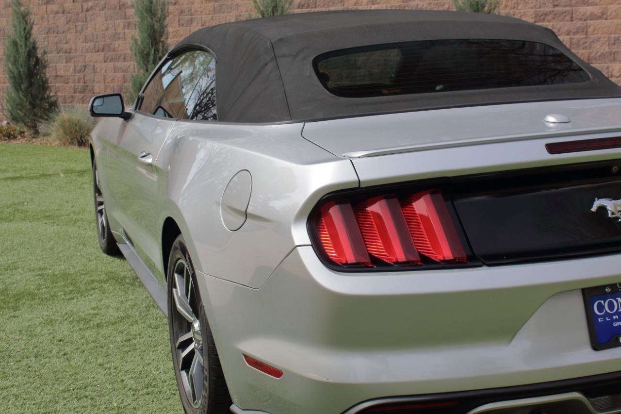 Used 2017 Ford Mustang Premium image 25