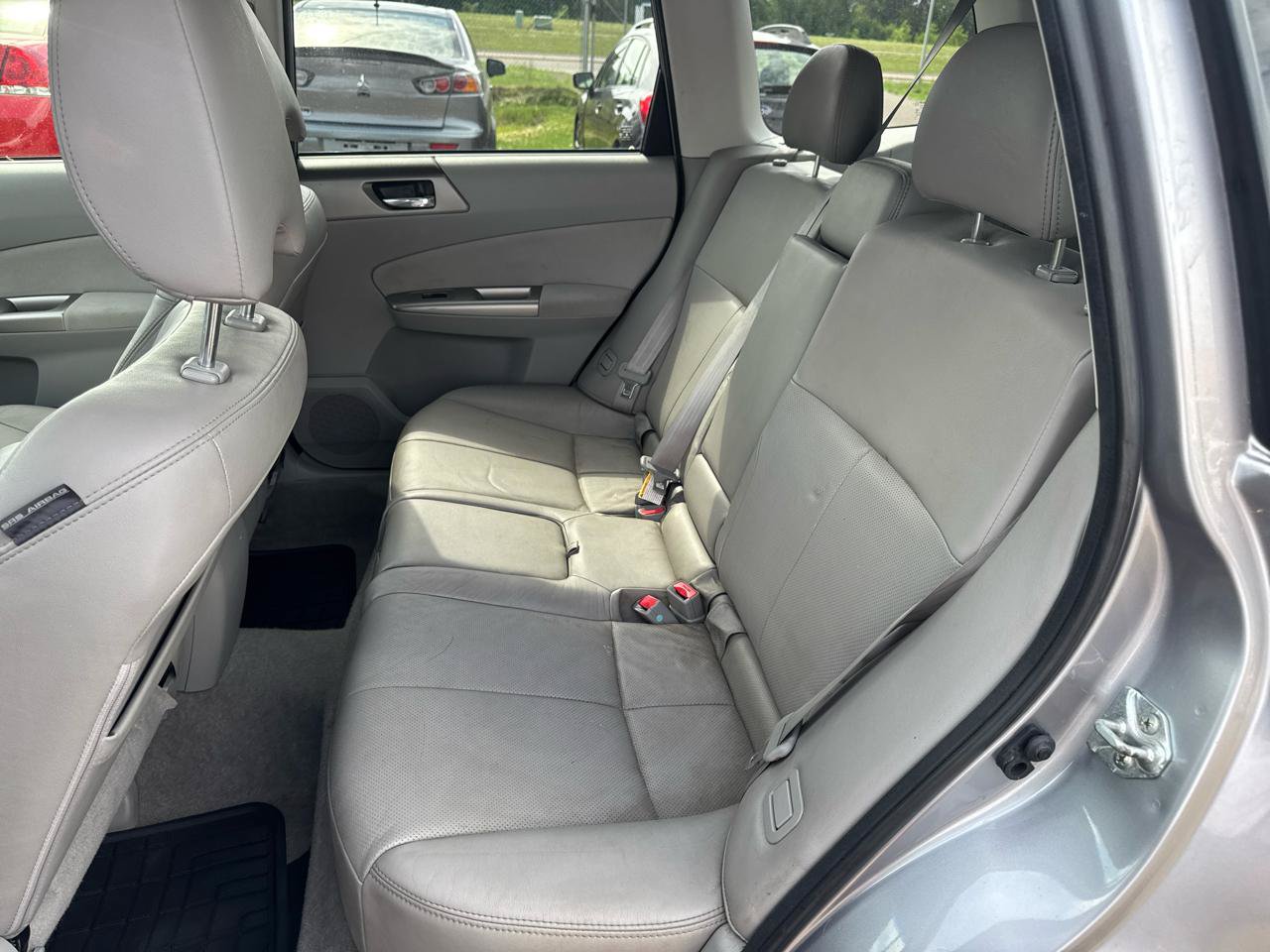 Used 2010 Subaru Forester 2.5X Limited AWD/4WD image 11