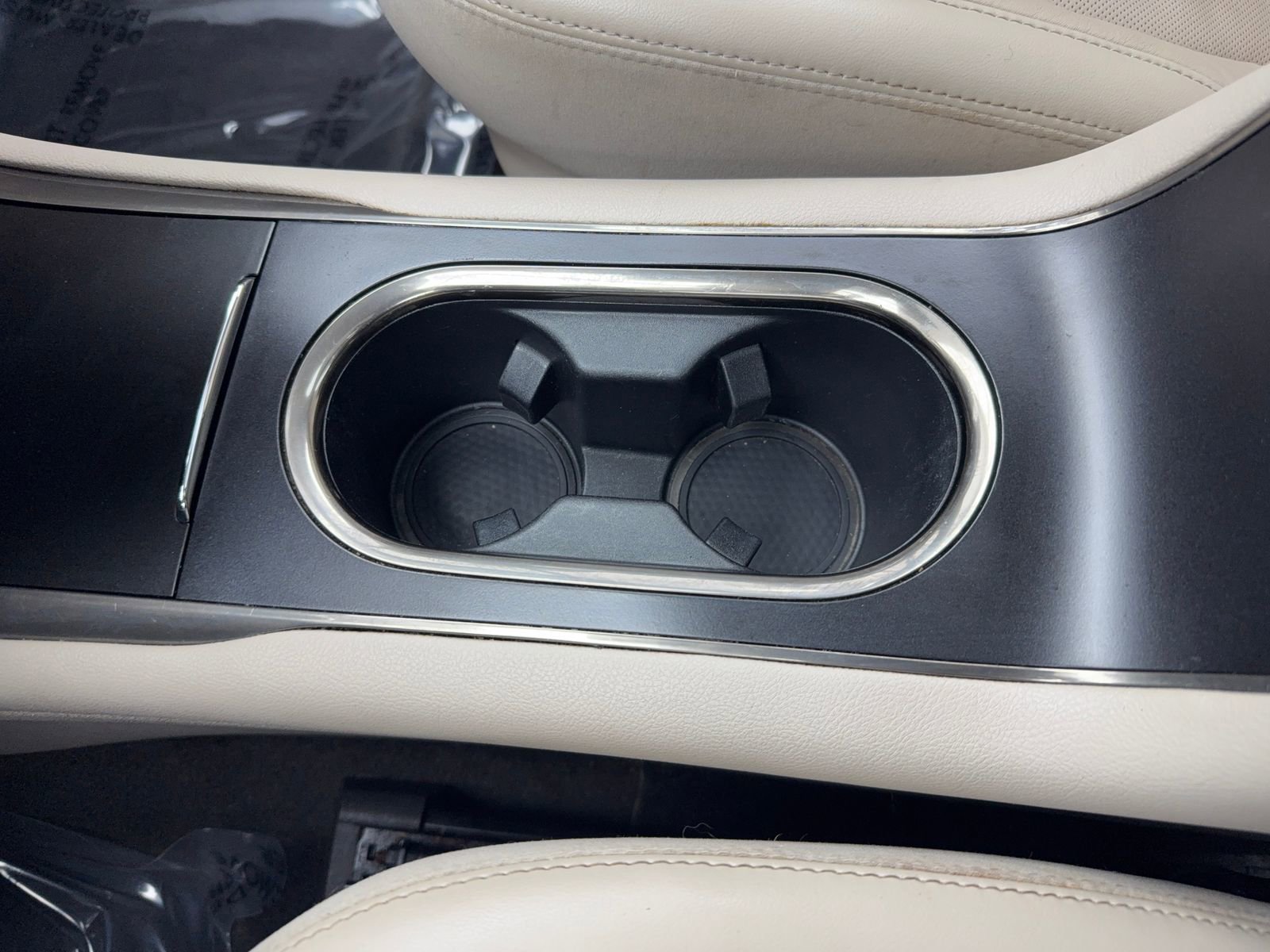 Used 2017 Lincoln MKC Reserve w/ Lincoln MKC Climate Package image 28