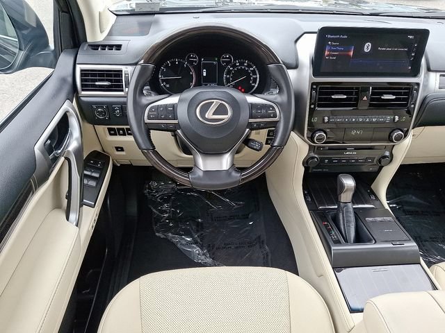 Used 2023 Lexus GX 460 Premium w/ Premium Package AWD/4WD image 11