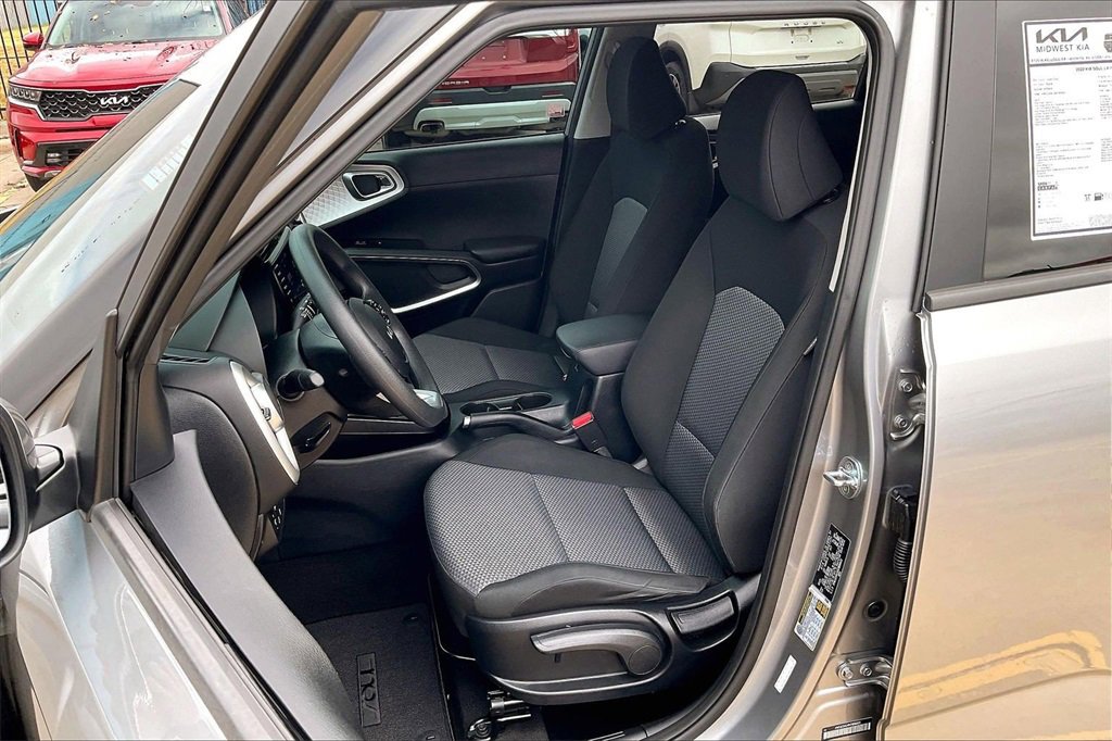 Certified 2022 Kia Soul LX w/ Technology Package image 24