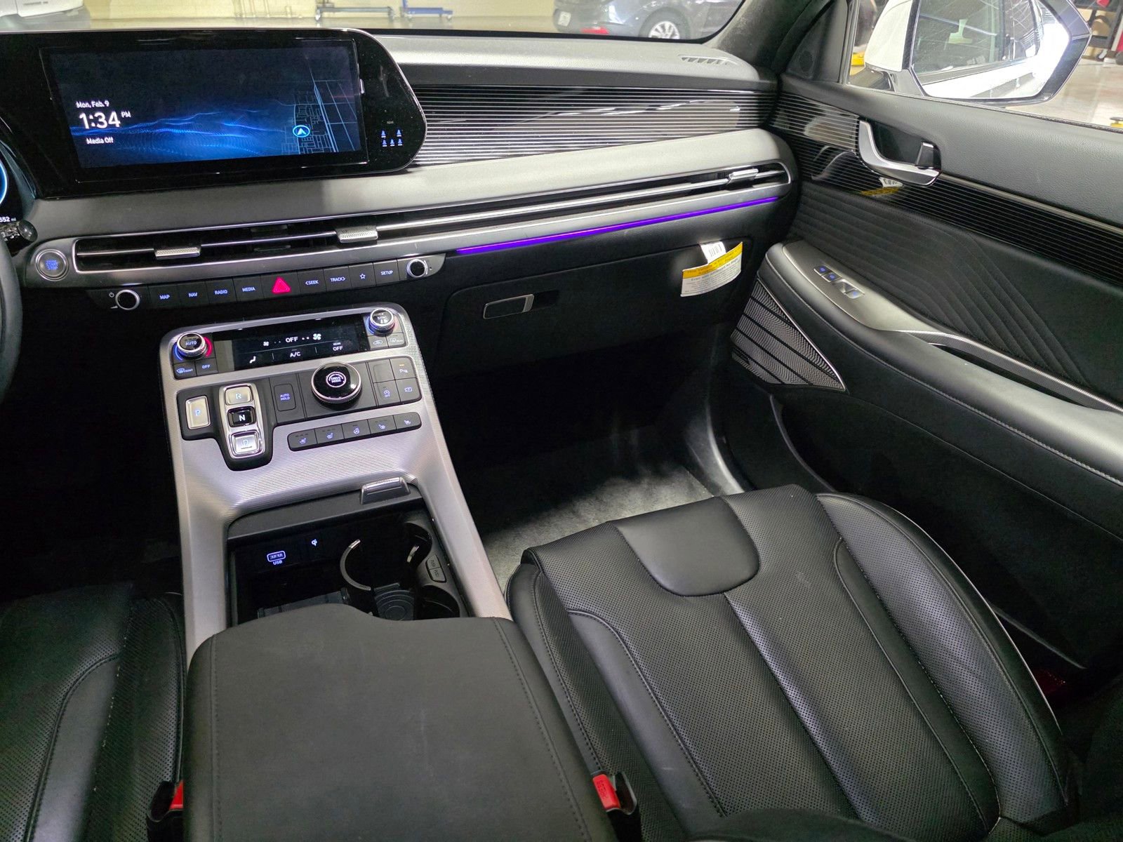 Used 2024 Hyundai Palisade Calligraphy FWD image 13