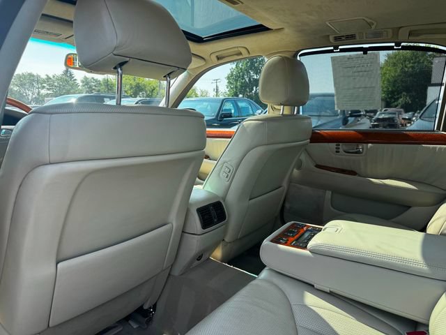 Used 2004 Lexus LS 430 RWD image 13