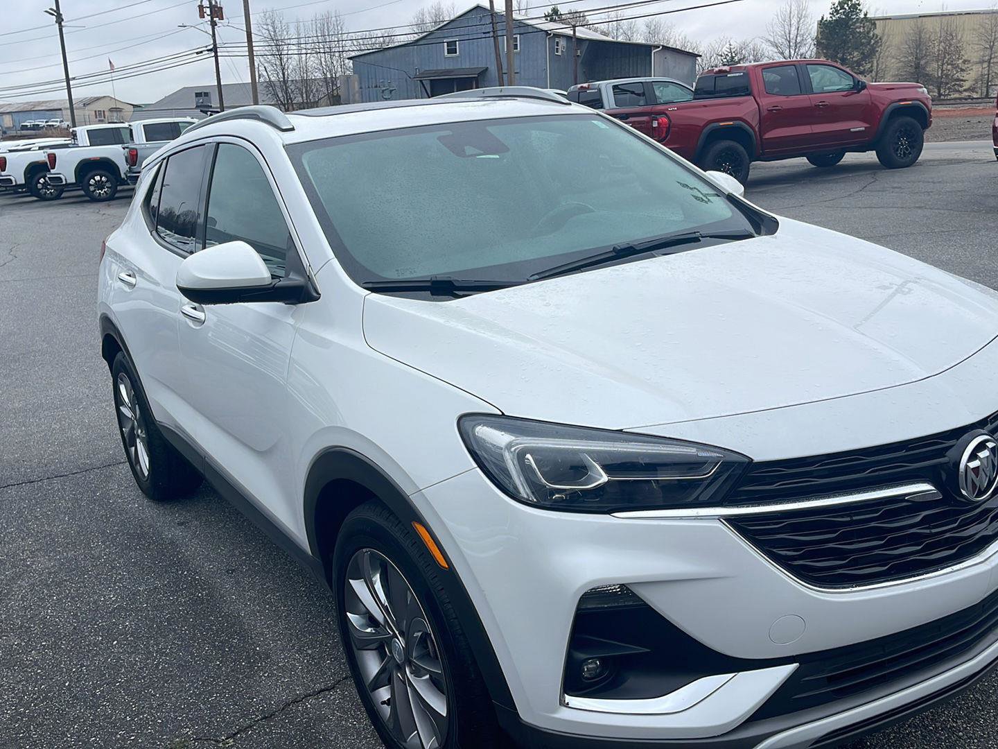 Used 2022 Buick Encore GX Essence w/ Experience Buick Package image 5