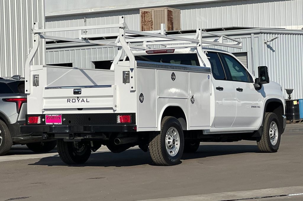 Used 2024 Chevrolet Silverado 2500 W/T w/ WT Convenience Package AWD/4WD image 4