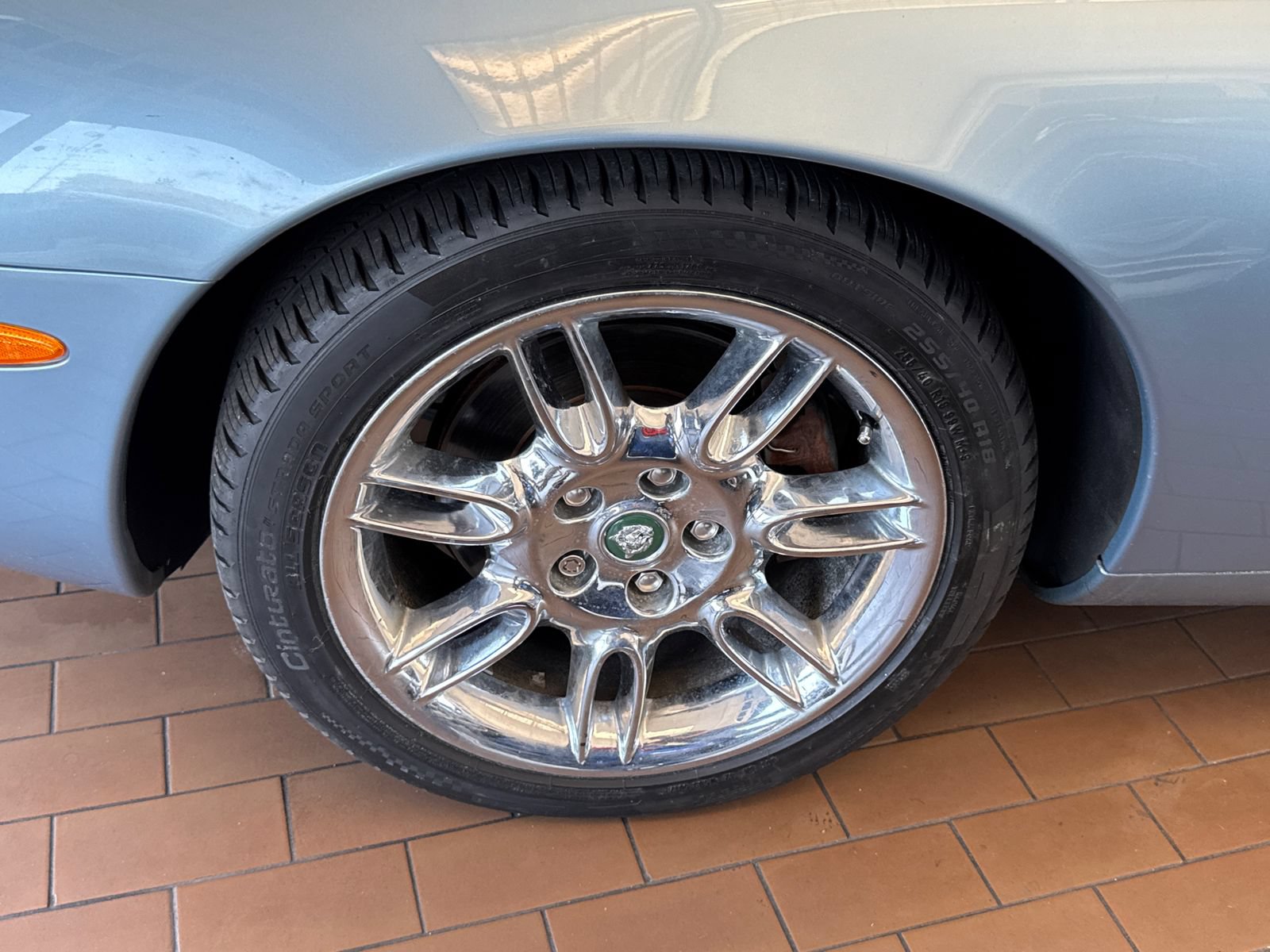 Used 2002 Jaguar XK8 Convertible RWD image 4
