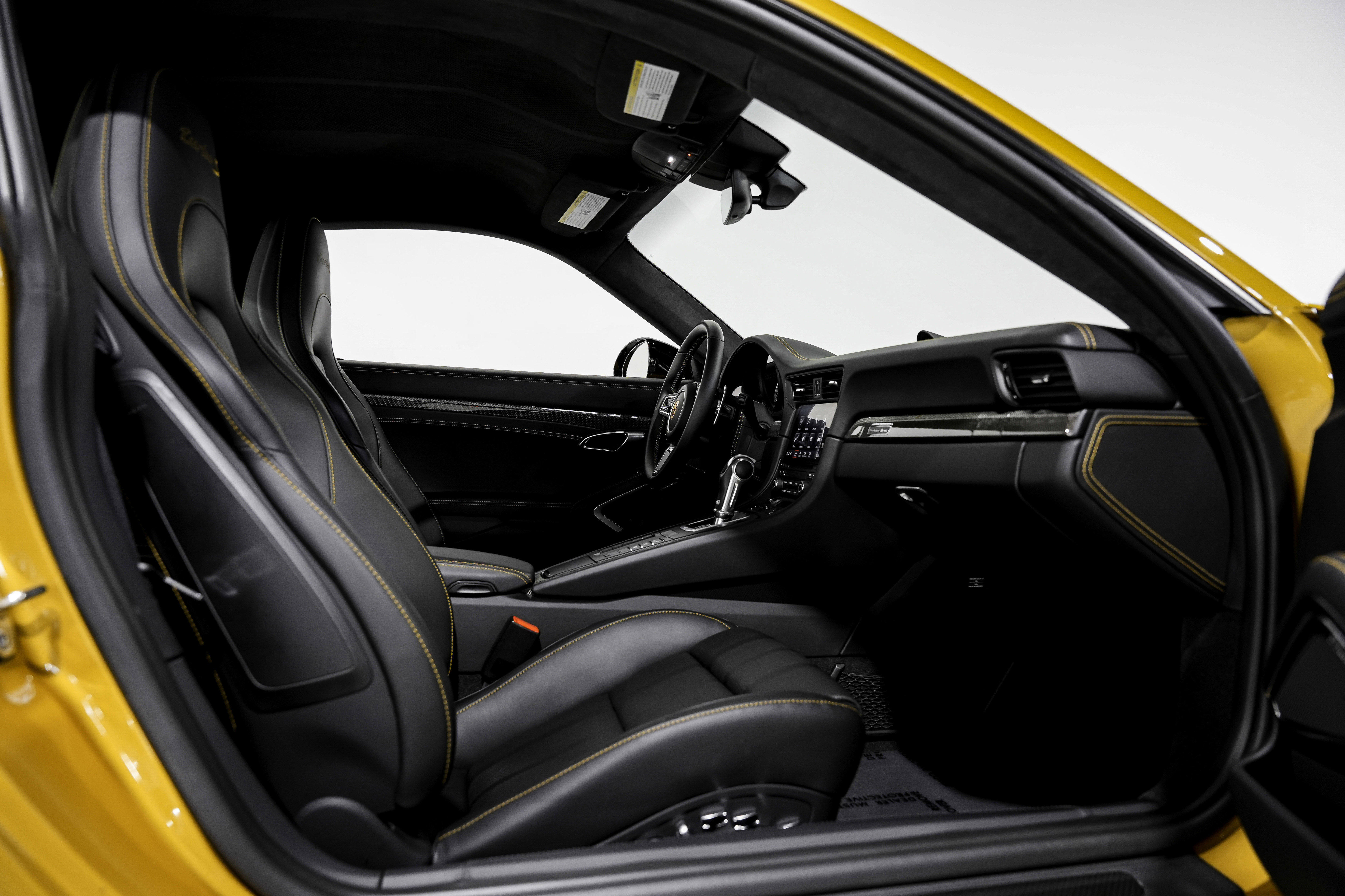 Used 2018 Porsche 911 Turbo S image 36