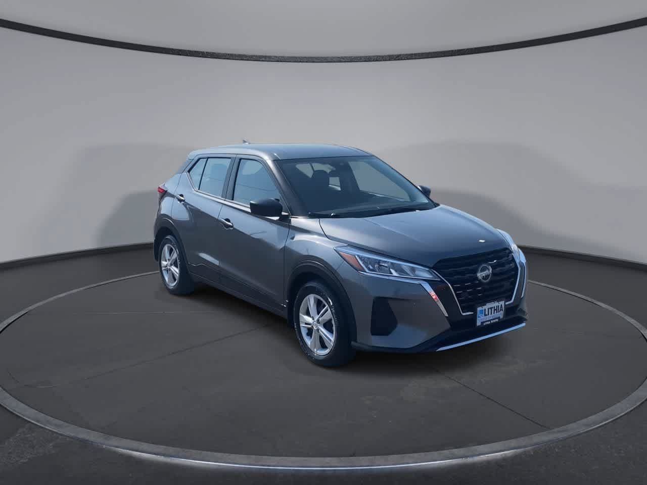Used 2023 Nissan Kicks S FWD image 2