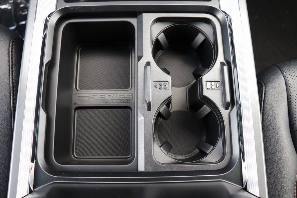 New 2025 Ford F250 Lariat w/ Lariat Ultimate Package image 28