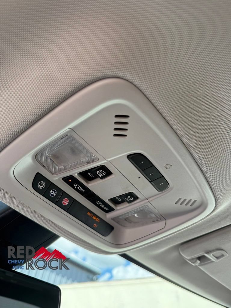 Used 2019 Chevrolet Traverse RS w/ LPO, Floor Liner Package AWD/4WD image 16