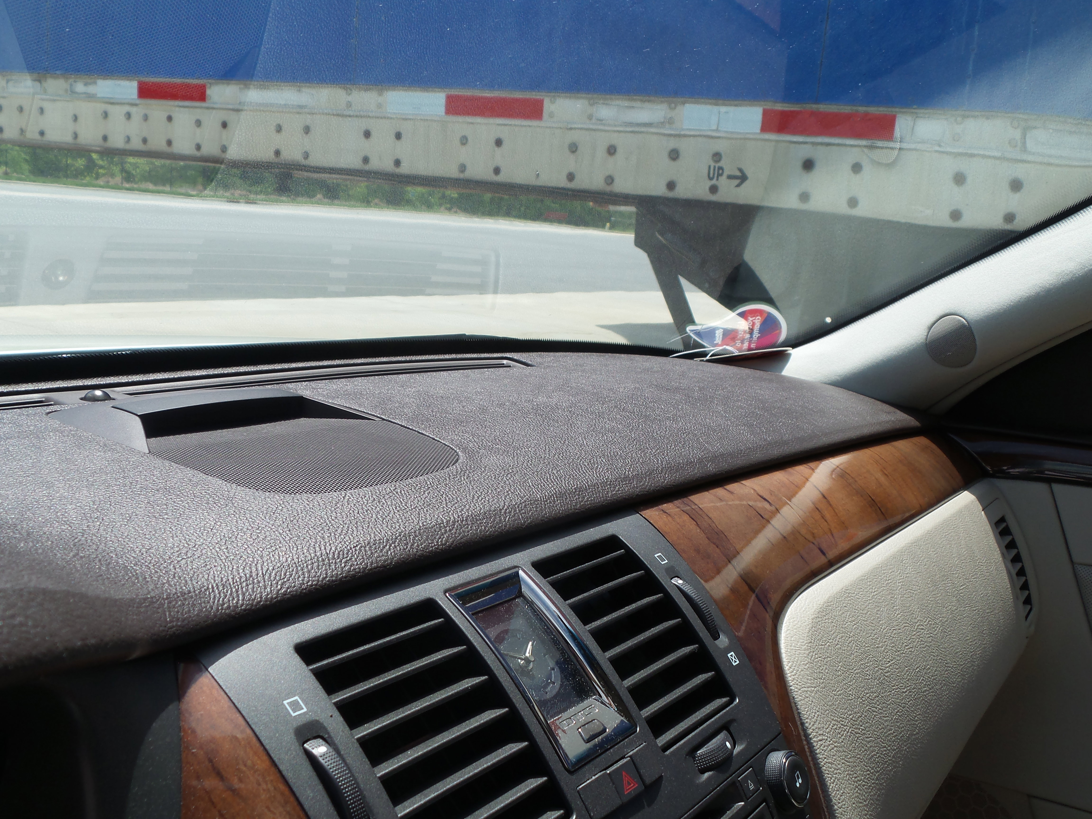 Used 2008 Cadillac DTS FWD image 16