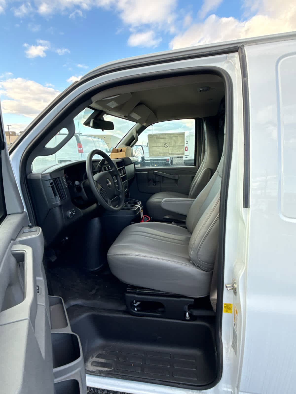 New 2024 GMC Savana 2500 w/ Driver Convenience Package RWD image 14