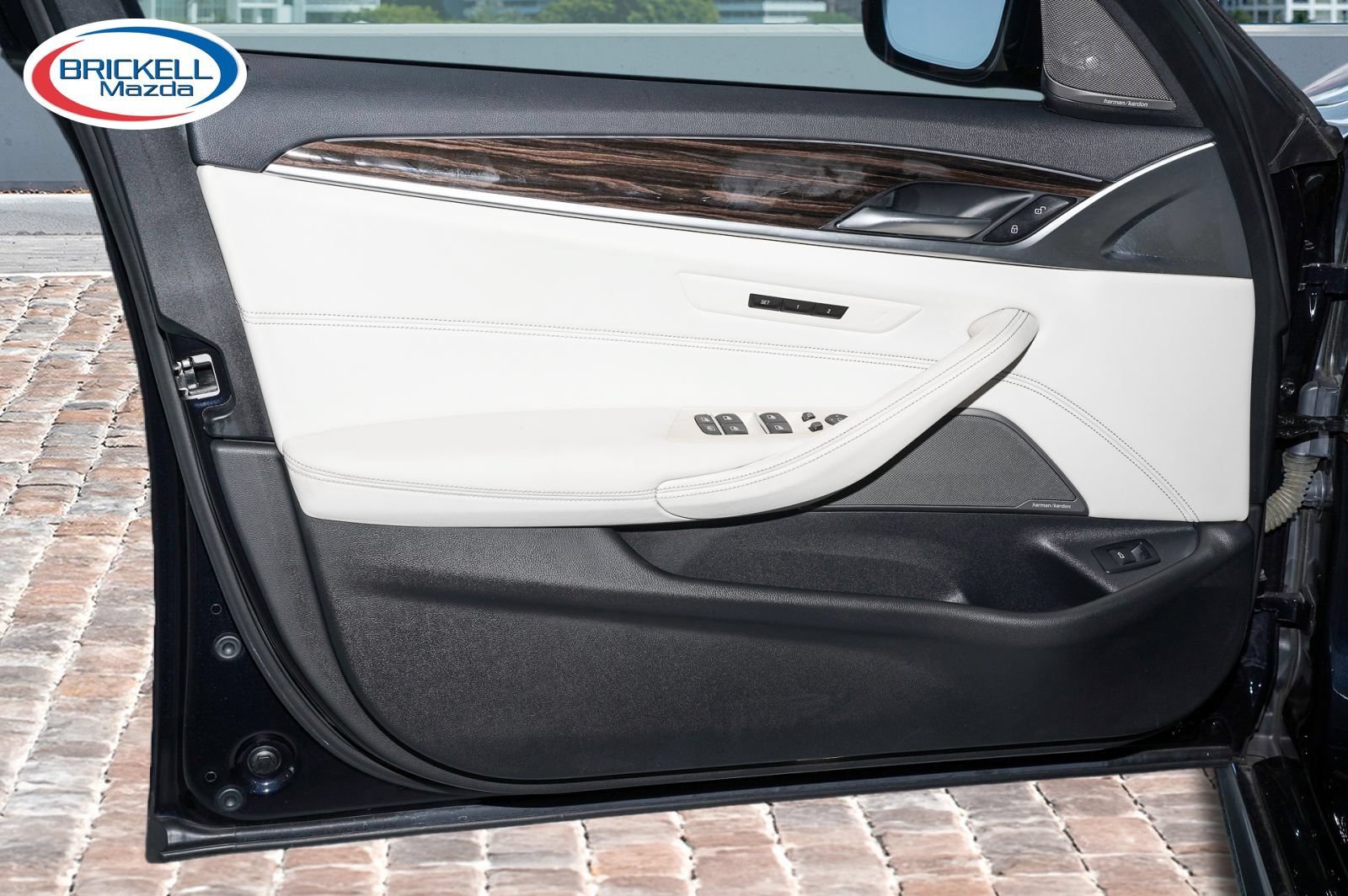 Used 2023 BMW 530i w/ Executive Package RWD image 11