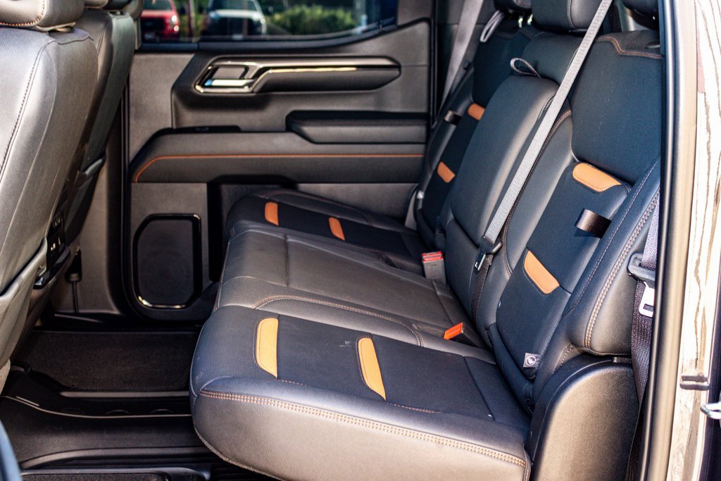 Used 2024 GMC Sierra 1500 AT4 w/ Technology Package image 27