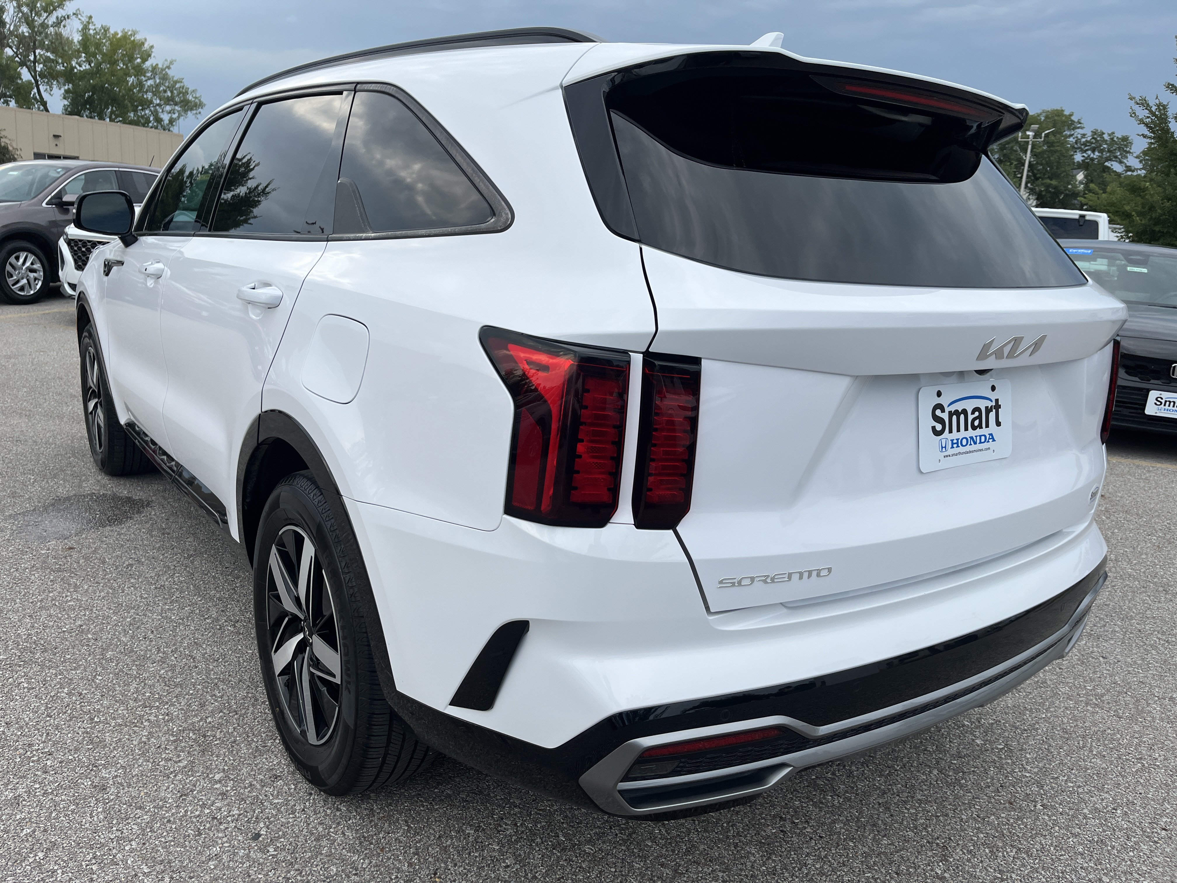 Used 2023 Kia Sorento S FWD image 6