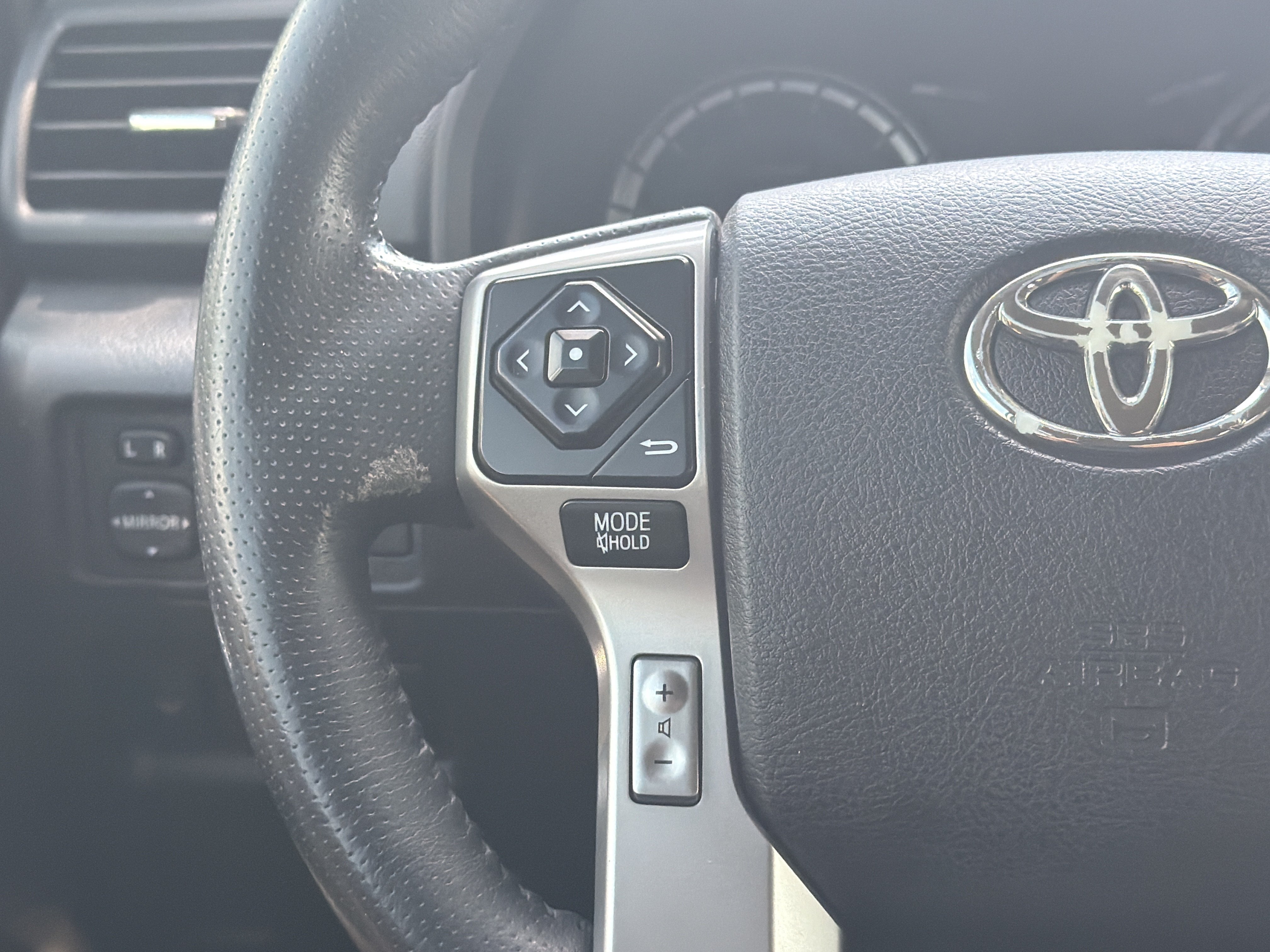 Used 2015 Toyota 4Runner SR5 RWD image 18